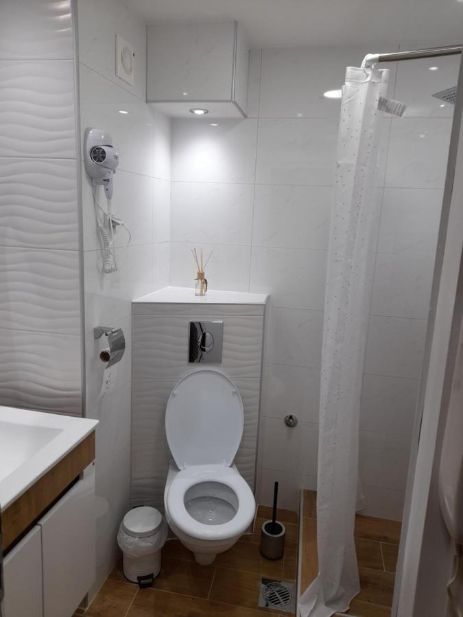 Iva Lux Apartman Zajecar Luaran gambar