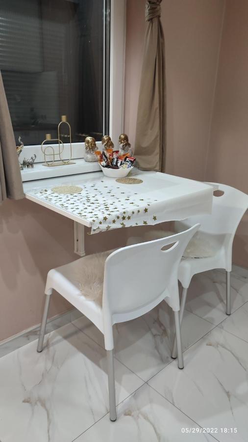 Iva Lux Apartman Zajecar Luaran gambar