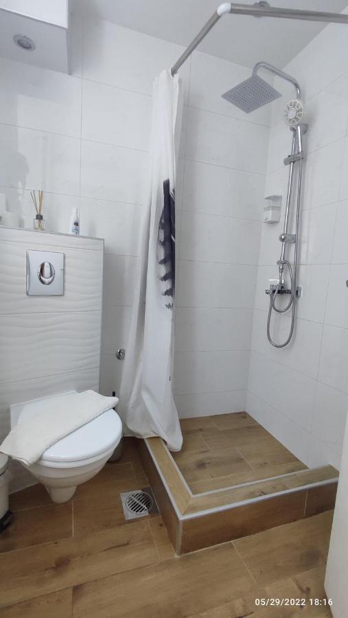 Iva Lux Apartman Zajecar Luaran gambar